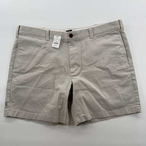 J.Crew 7” Inseam Khaki Shorts Men’s Size 40 Beige Cotton Stretch Chino NWT - Picture 1 of 6